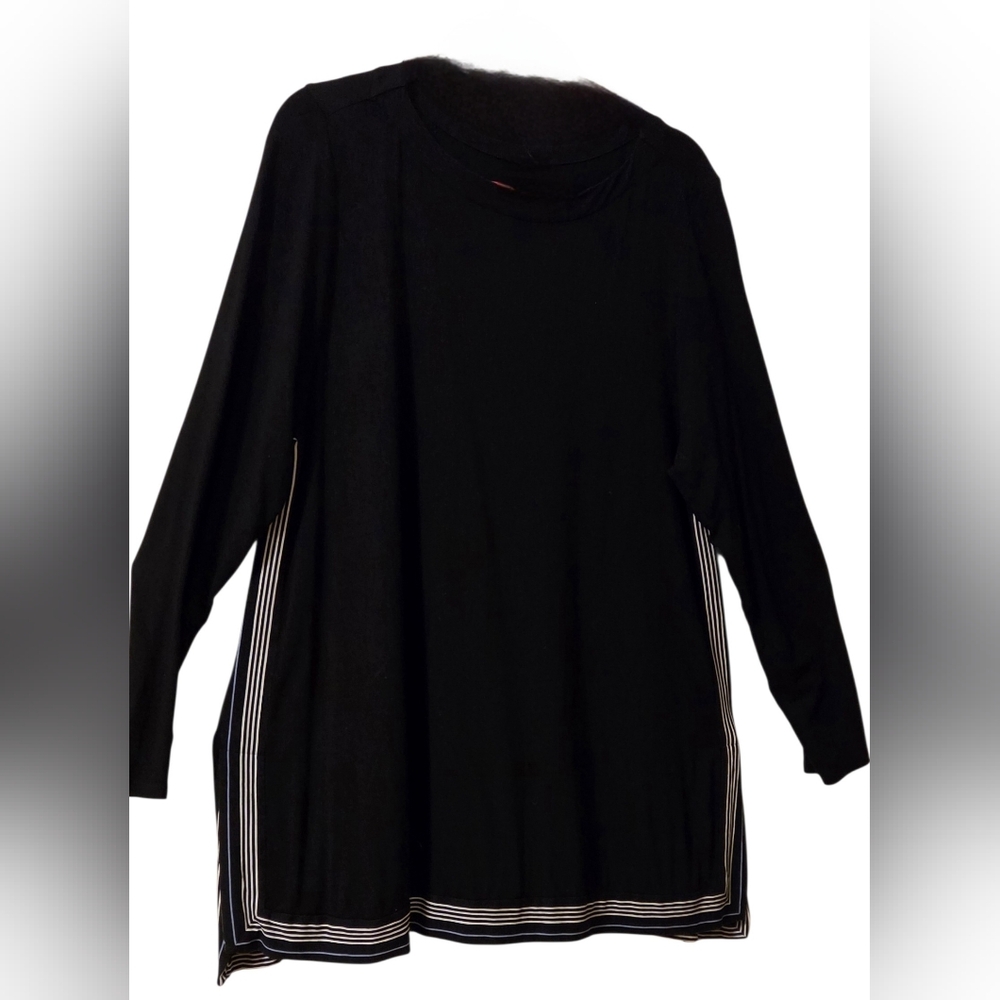 J. Jill Wearever Collection Black tunic w/ White/blue stripes Size XL